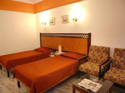 фото отеля Karan Hotel