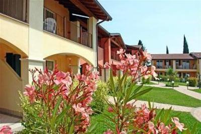 фото отеля Villaggio Turistico Lugana Apartments Sirmione