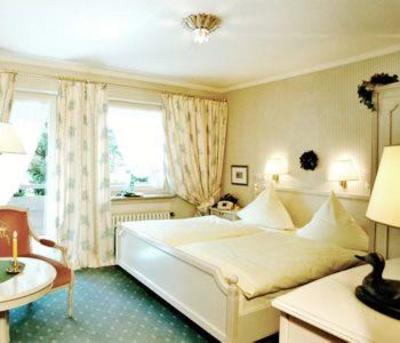 фото отеля Hotel Bavaria Garmisch-Partenkirchen