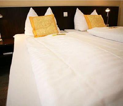 фото отеля Hotel Lindenhof Dusseldorf
