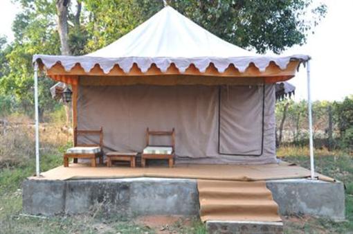 фото отеля Bandhavgarh Meadows