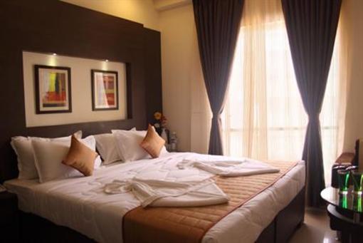 фото отеля Pristine Residency Hotel