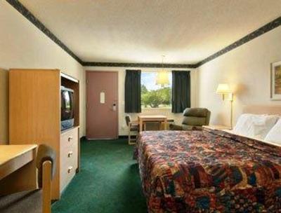 фото отеля Knights Inn Ottawa