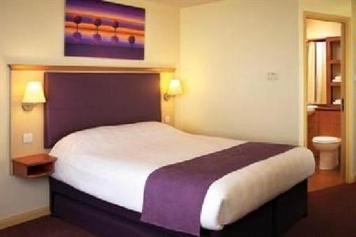 фото отеля Premier Inn Croydon West London