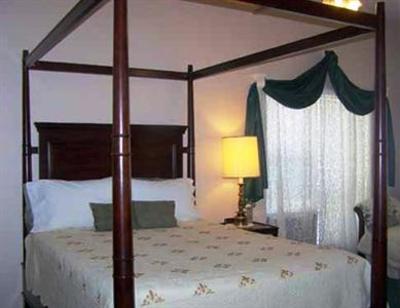 фото отеля Woodridge Bed and Breakfast of Louisiana