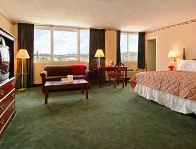 фото отеля Ramada Downtown Cincinnati