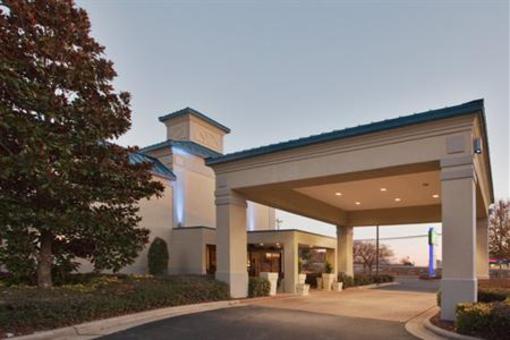 фото отеля Holiday Inn Express Wilson