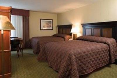 фото отеля Fort Rapids Indoor Waterpark Resort