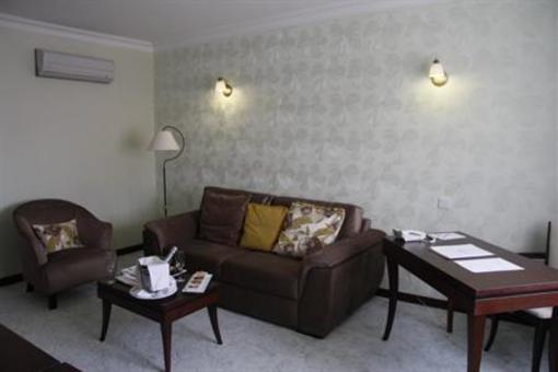 фото отеля Asrin Park Hotel