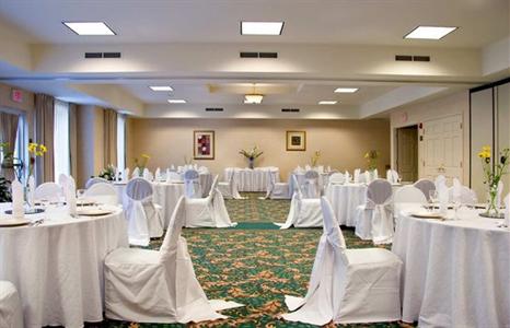 фото отеля Hilton Garden Inn Milwaukee Park Place