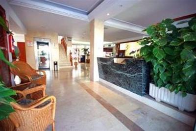 фото отеля Magic Aparthotel El Lago