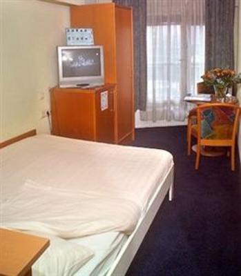 фото отеля Hotel Multatuli