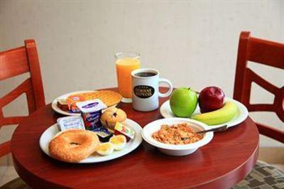 фото отеля BEST WESTERN PLUS Montreal Airport Hotel