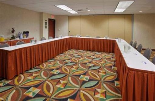 фото отеля Holiday Inn Express Hotel & Suites Manteca