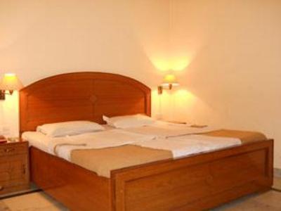 фото отеля Hotel Mahalaxmi Plaza - Faridabad