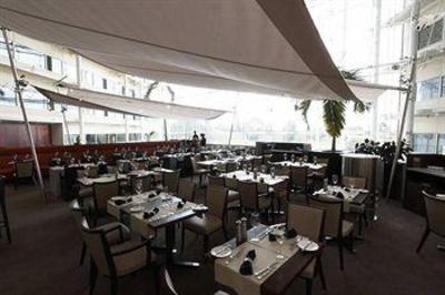 фото отеля Hilton London Heathrow Airport