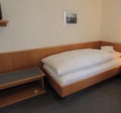 фото отеля Hotel Gasthof Kreuz Bad Buchau
