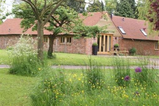 фото отеля Hidden Cottages Henley-in-Arden