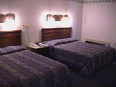 фото отеля Kings Inn and Suites Putnam