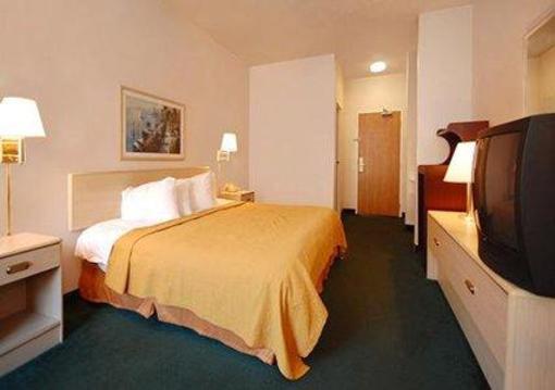 фото отеля Quality Inn & Suites Omaha