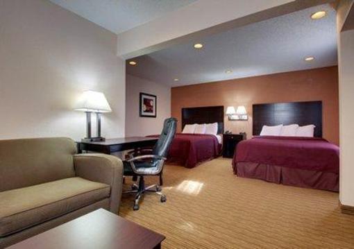 фото отеля Quality Inn & Suites Ottumwa