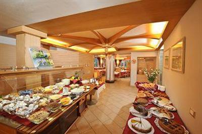 фото отеля Albergo Cavallino Bianco Hotel Rumo