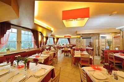 фото отеля Albergo Cavallino Bianco Hotel Rumo