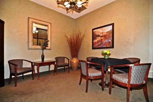 фото отеля BEST WESTERN Mariposa Inn and Conference Centre
