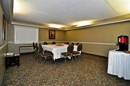 фото отеля BEST WESTERN Mariposa Inn and Conference Centre