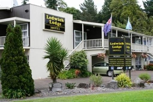 фото отеля Ledwich Lodge Motel