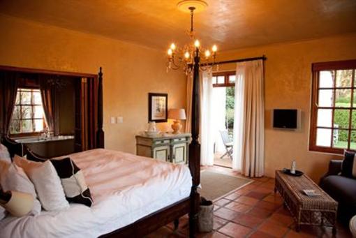 фото отеля Avondrood Guest House Franschhoek