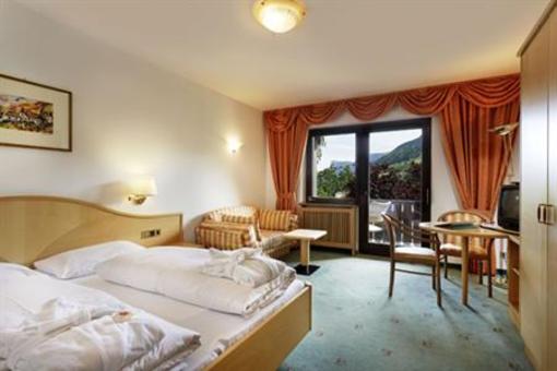 фото отеля Hotel Der Waldhof Vollan
