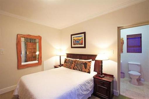 фото отеля Bantry Beach Luxury Suites