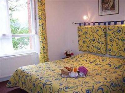 фото отеля BRIT HOTEL LES CAMELIAS
