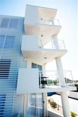 фото отеля Platinum Bargara Apartments