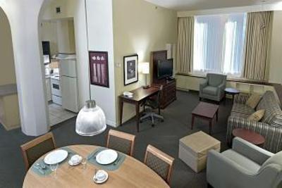 фото отеля Le Square Phillips Hotel & Suites
