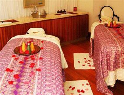 фото отеля The Grove Isle Hotel & Spa