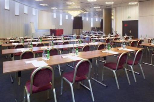 фото отеля Holiday Inn Paris La Villette