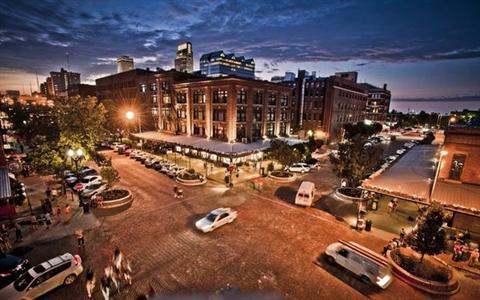 фото отеля Embassy Suites Omaha Downtown/Old Market