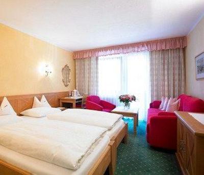 фото отеля Hotel Tyrol Sankt Anton am Arlberg