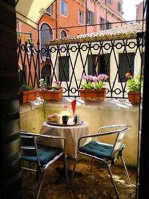 фото отеля Residenza Ca' San Marco