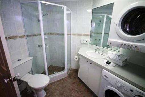 фото отеля Manor Apartment Hotel