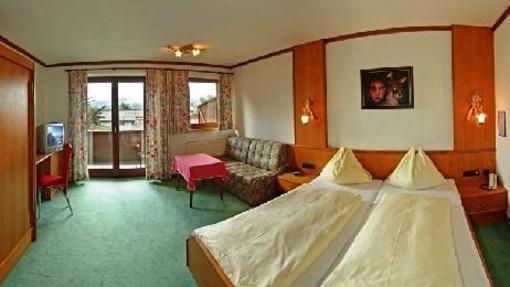 фото отеля Hotel Central Sankt Johann In Tirol