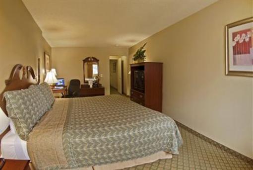 фото отеля BEST WESTERN Los Alamitos Inn and Suites
