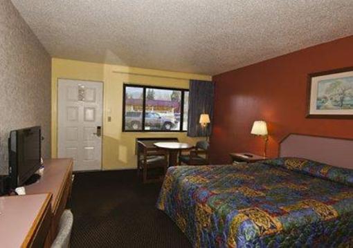 фото отеля Rodeway Inn Ashland