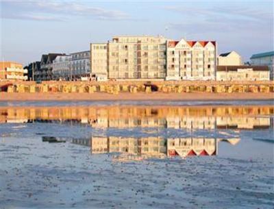 фото отеля Strandhotel Duhnen