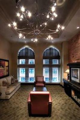 фото отеля Le Place d'Armes Hotel & Suites