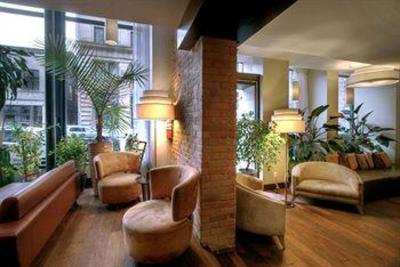 фото отеля Le Place d'Armes Hotel & Suites