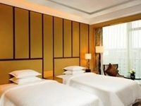 Sheraton Jiaozhou Hotel
