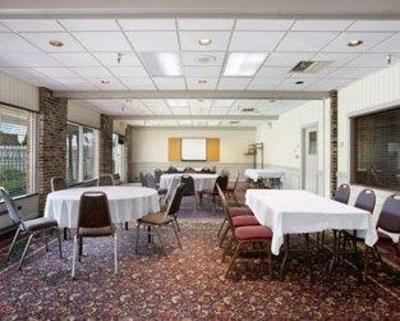 фото отеля Ramada City Centre